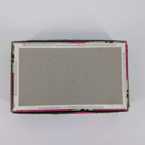 RoseArt Encore "Fenced Garden" 500 Fully Interlocking Piece Jigsaw Puzzle - GUC - Picture 8 of 10